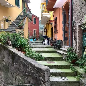 https://la-casa-di-nonno-frey.hotelitalianriviera.com